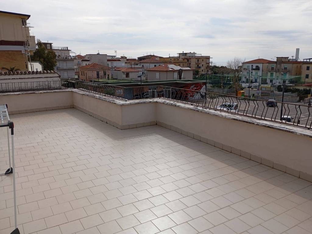 casa indipendente in vendita a Minturno in zona Scauri