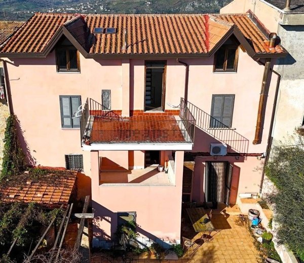 casa indipendente in vendita a Minturno in zona Santa Maria Infante