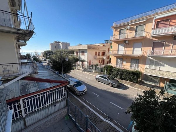 appartamento in vendita a Minturno in zona Scauri