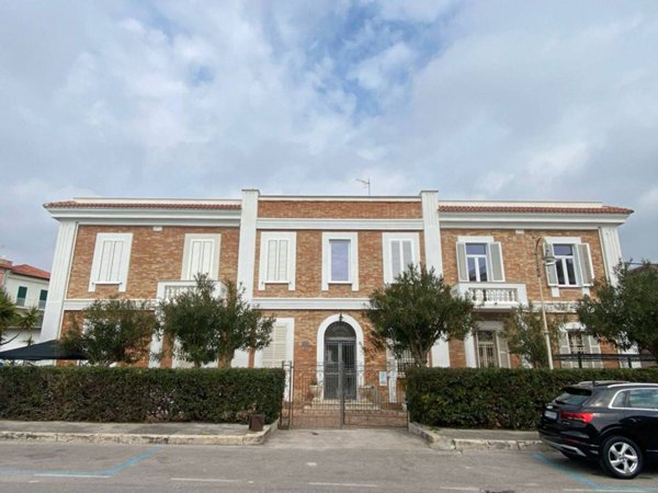 casa indipendente in vendita a Minturno in zona Scauri