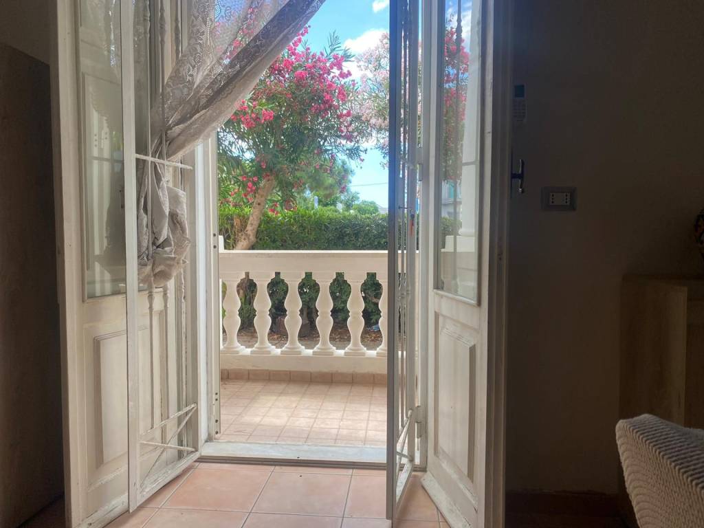 casa indipendente in vendita a Minturno in zona Scauri