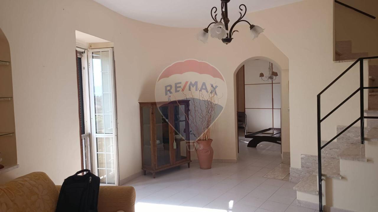 casa indipendente in vendita a Minturno