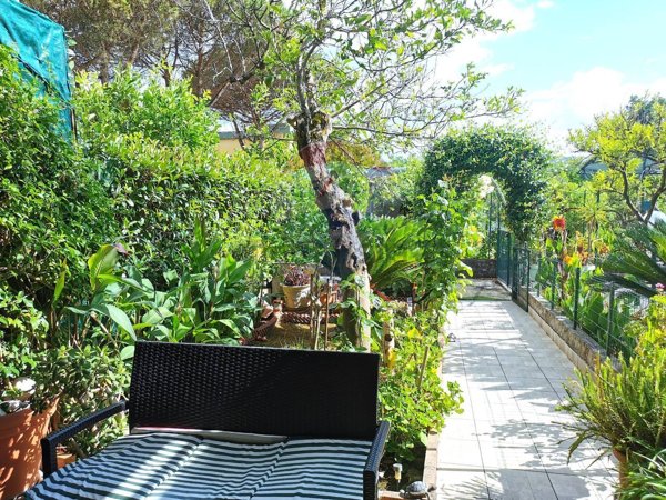 casa indipendente in vendita a Minturno in zona Marina