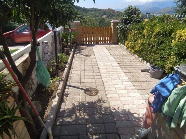 casa indipendente in vendita a Minturno