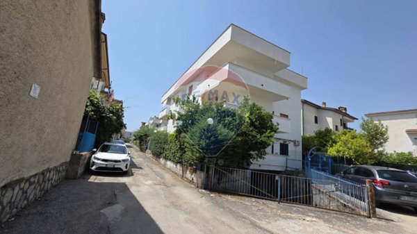 appartamento in vendita a Minturno in zona Scauri