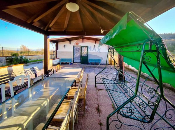 casa indipendente in vendita a Minturno