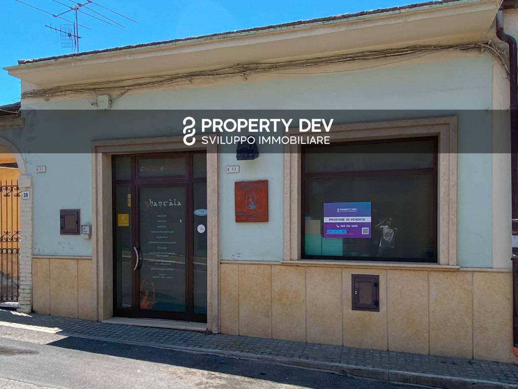 negozio in vendita a Minturno
