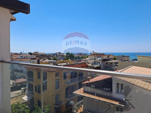 appartamento in vendita a Minturno in zona Scauri