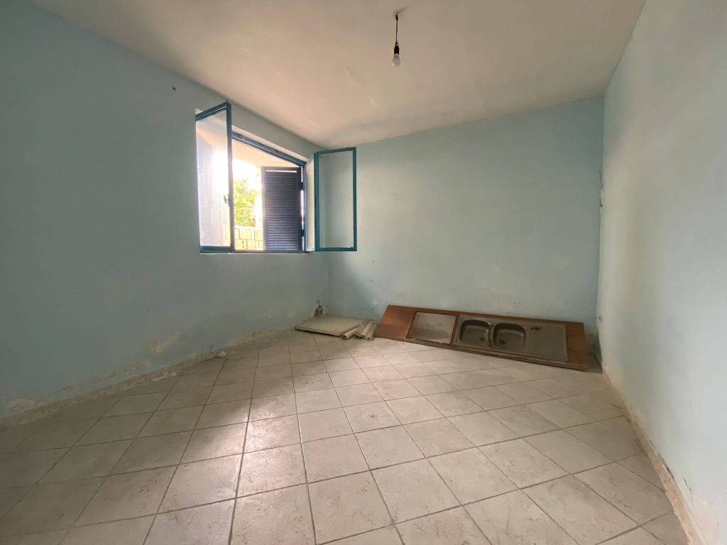appartamento in vendita a Minturno in zona Scauri
