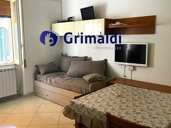appartamento in vendita a Minturno in zona Scauri