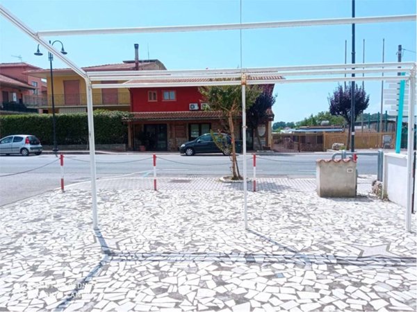 negozio in vendita a Minturno