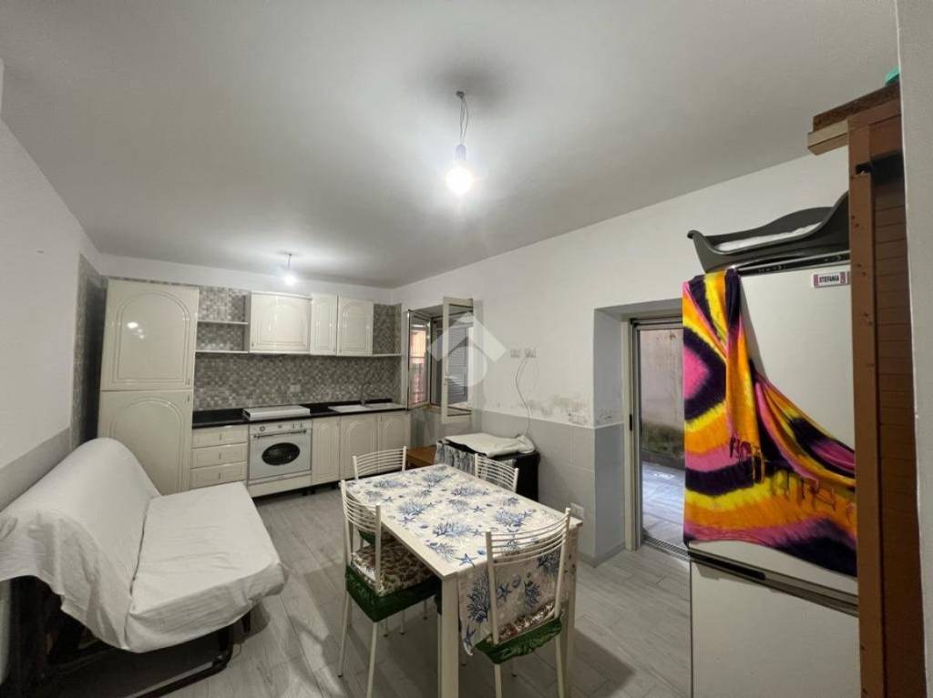 appartamento in vendita a Minturno in zona Scauri