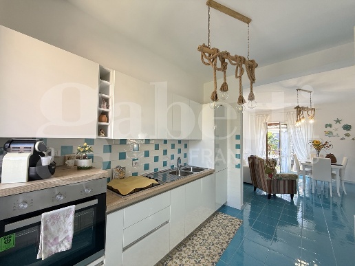 appartamento in vendita a Minturno in zona Scauri