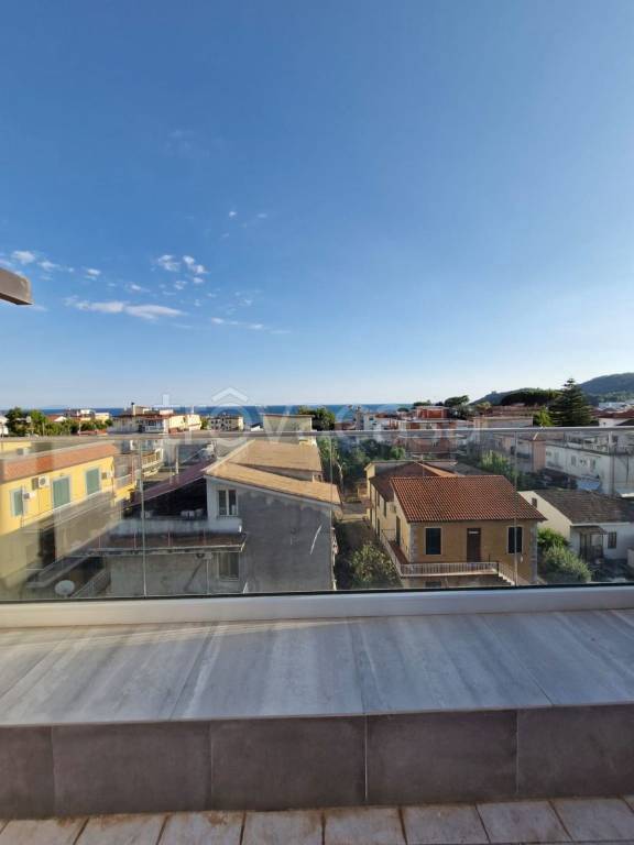 appartamento in vendita a Minturno in zona Scauri