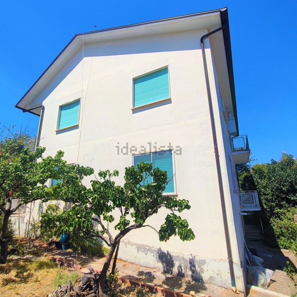 casa indipendente in vendita a Minturno