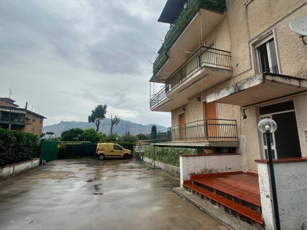 appartamento in vendita a Minturno in zona Marina