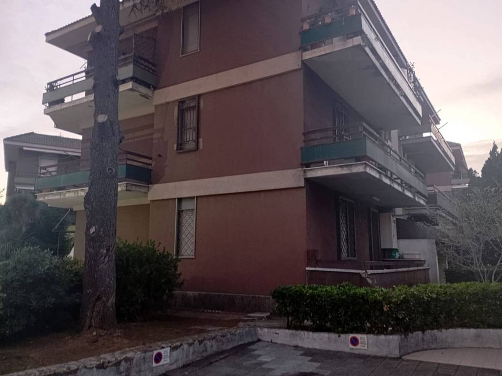 appartamento in vendita a Minturno in zona Scauri