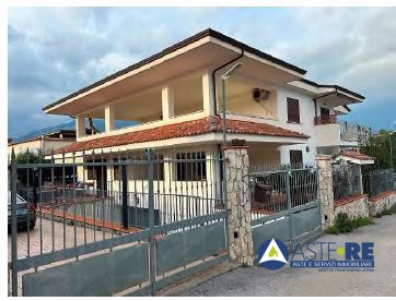 appartamento in vendita a Minturno in zona Scauri