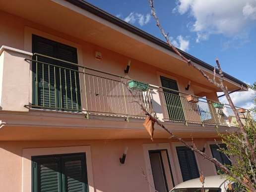 casa indipendente in vendita a Minturno