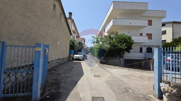 appartamento in vendita a Minturno in zona Scauri