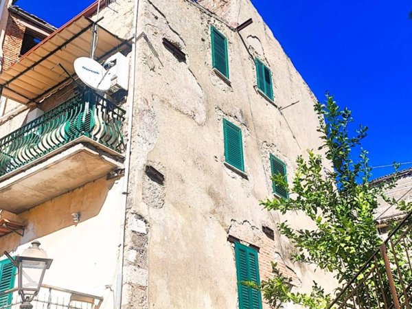 casa indipendente in vendita a Minturno