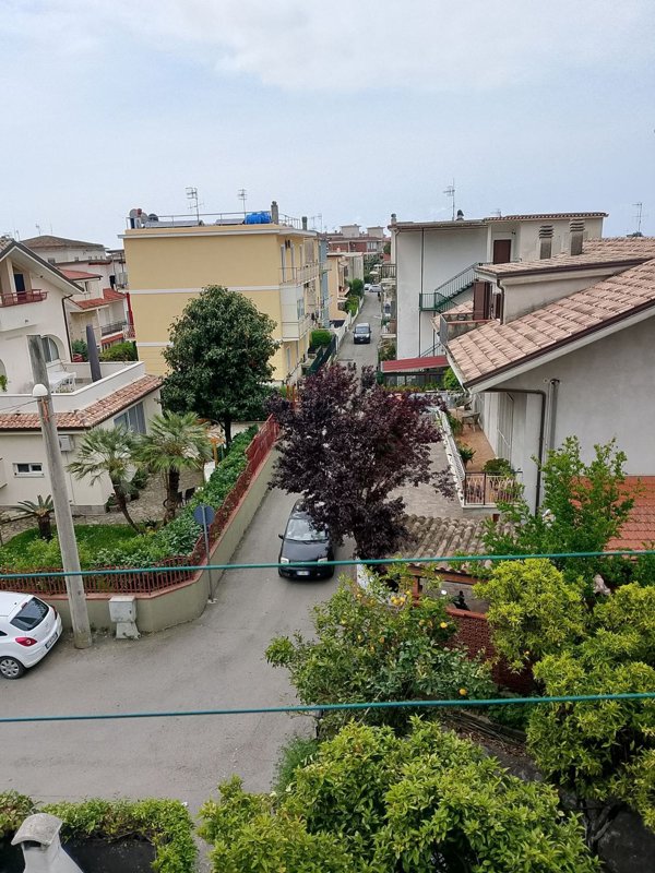 appartamento in vendita a Minturno in zona Scauri