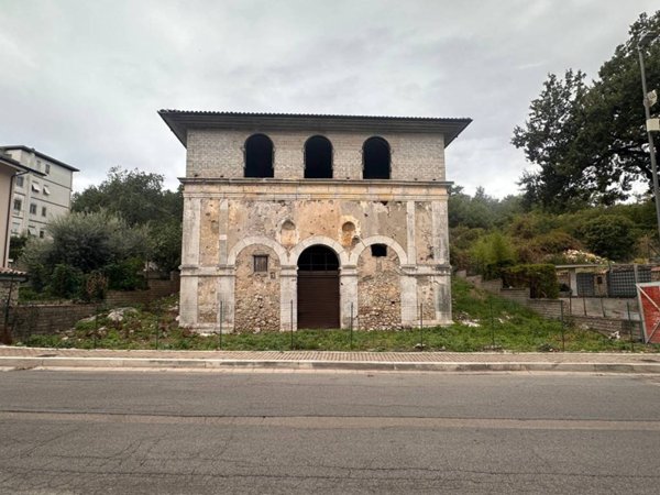 casa indipendente in vendita a Minturno