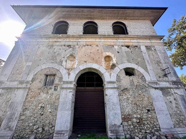 casa indipendente in vendita a Minturno
