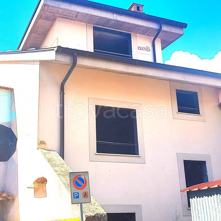 casa indipendente in vendita a Minturno in zona Pulcherini