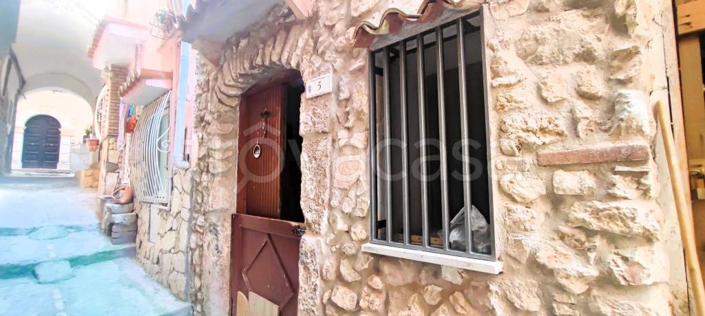 appartamento in vendita a Minturno