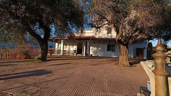 casa indipendente in vendita a Minturno