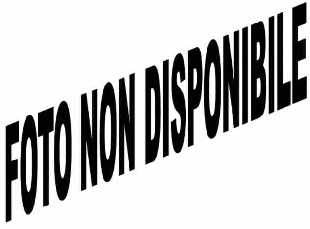 negozio in vendita a Minturno in zona Scauri