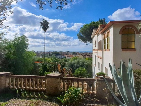 casa indipendente in vendita a Minturno