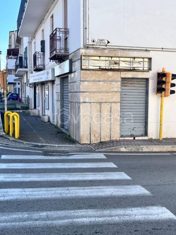 negozio in vendita a Minturno in zona Marina