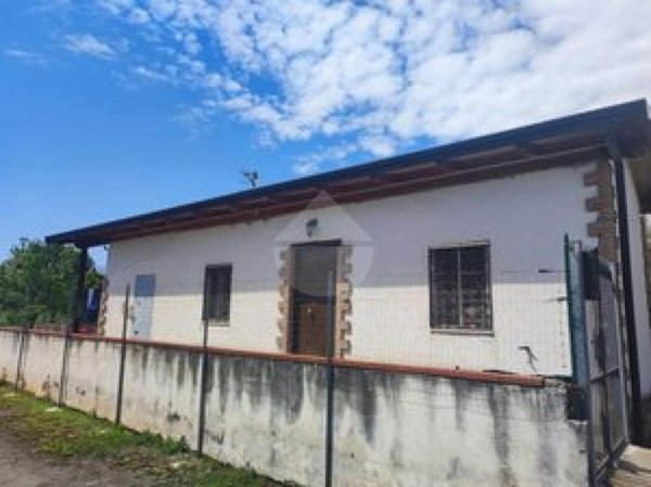 casa indipendente in vendita a Minturno in zona Marina