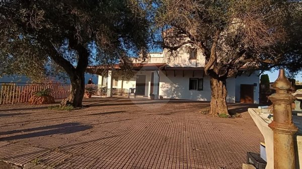 casa indipendente in vendita a Minturno