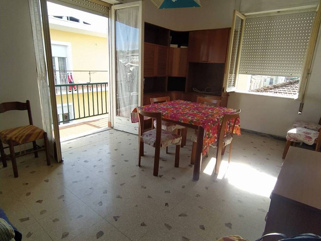 appartamento in vendita a Minturno in zona Scauri