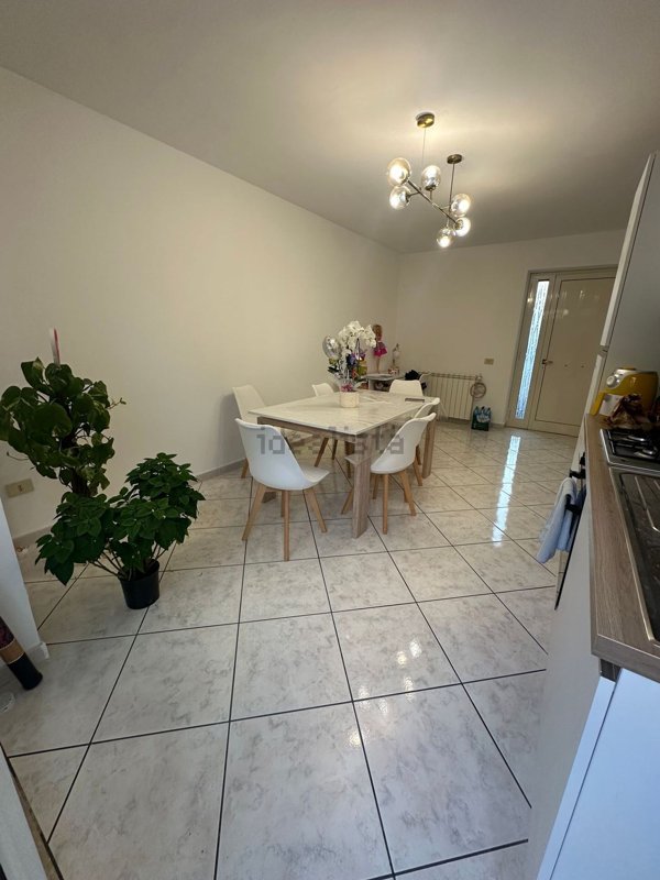 appartamento in vendita a Minturno in zona Scauri