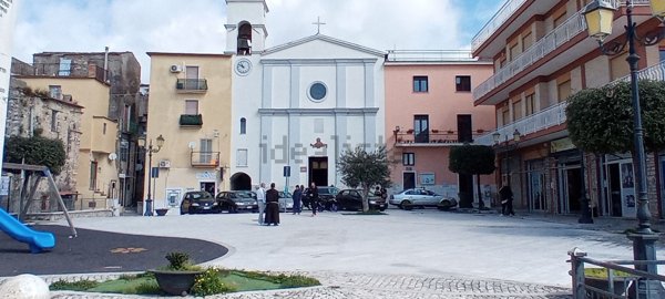 casa indipendente in vendita a Minturno in zona Tufo