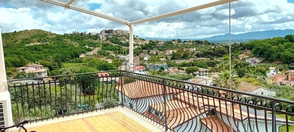 casa indipendente in vendita a Minturno in zona Tremensuoli