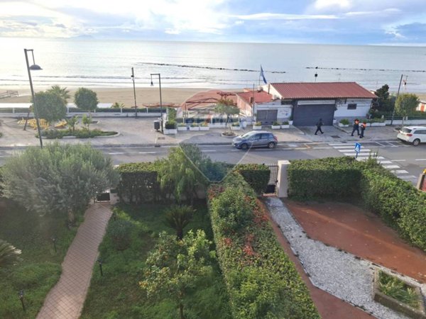 appartamento in vendita a Minturno in zona Scauri