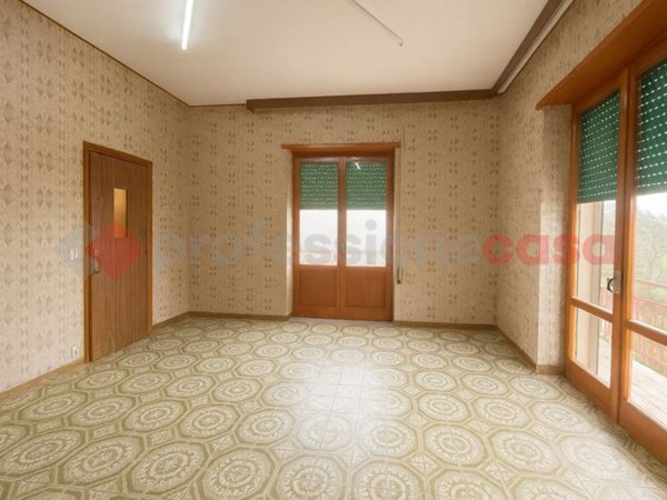 appartamento in vendita a Minturno in zona Scauri