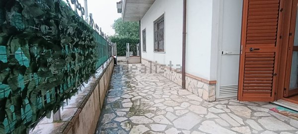 appartamento in vendita a Minturno in zona Scauri