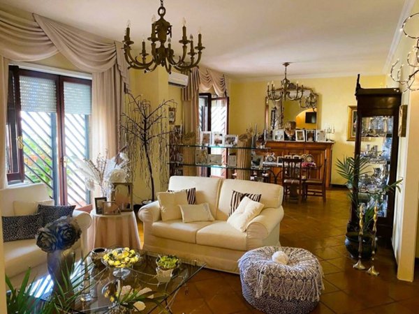 appartamento in vendita a Minturno in zona Scauri