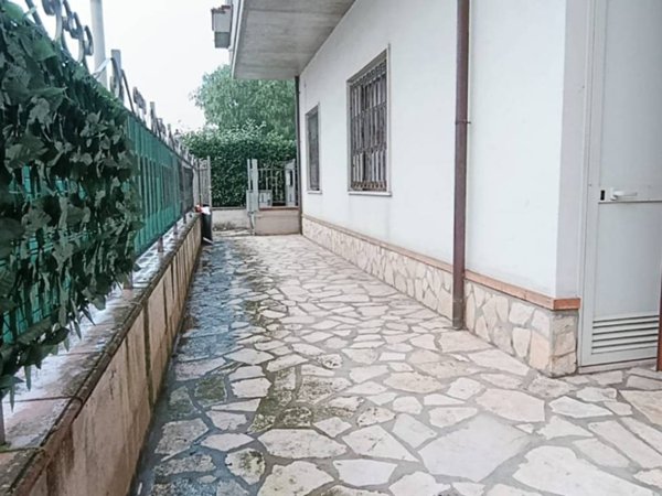 appartamento in vendita a Minturno in zona Scauri