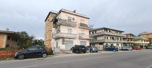 appartamento in vendita a Minturno in zona Scauri