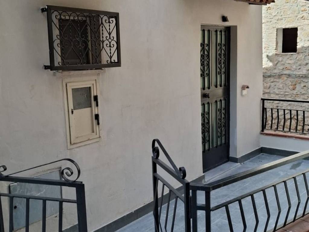 appartamento in vendita a Minturno