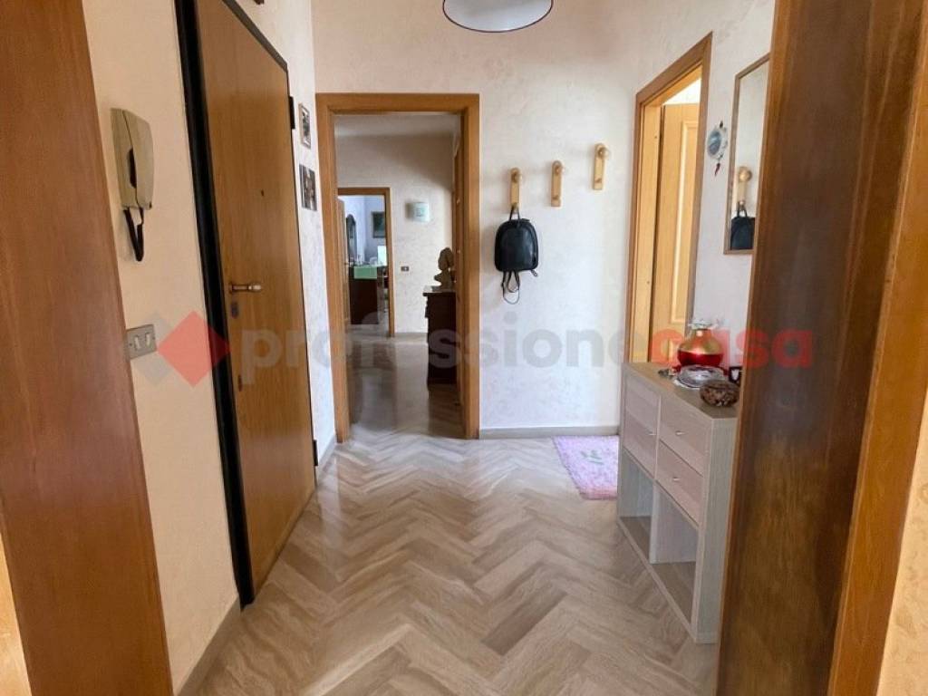 appartamento in vendita a Minturno in zona Scauri