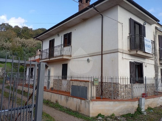 casa indipendente in vendita a Minturno in zona Scauri