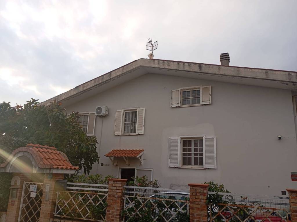 casa indipendente in vendita a Minturno